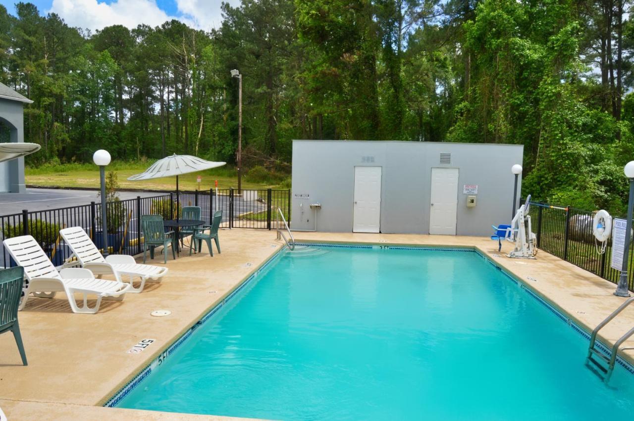 Days Inn By Wyndham Hardeeville Near Hilton Head Eksteriør bilde