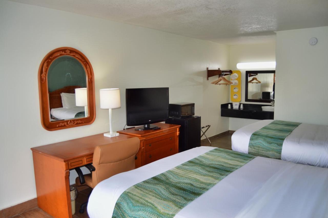 Days Inn By Wyndham Hardeeville Near Hilton Head Eksteriør bilde