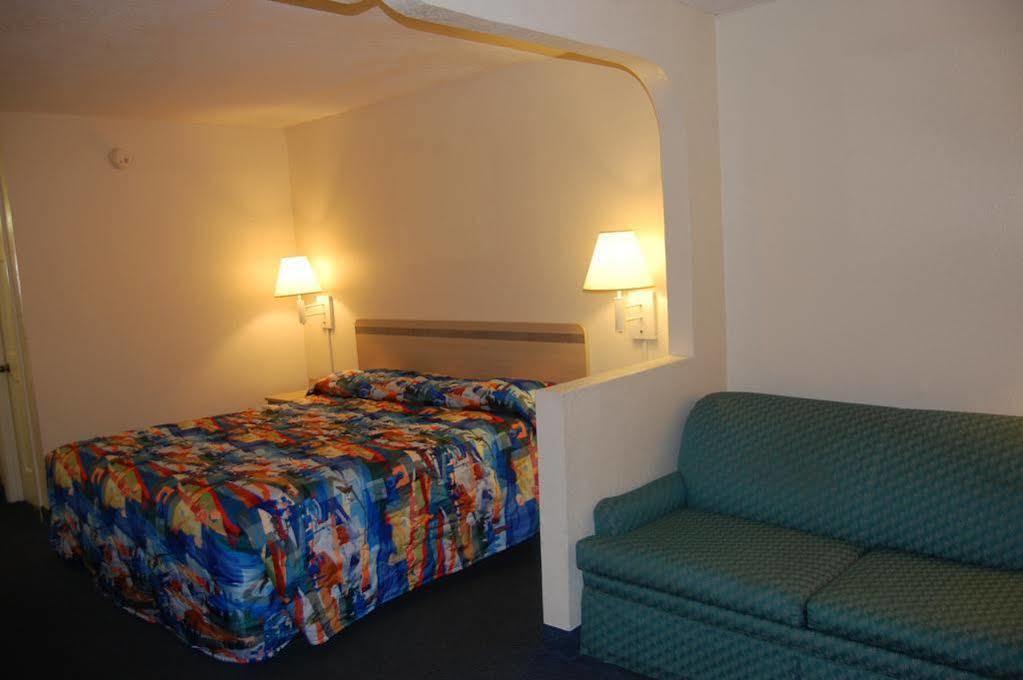 Days Inn By Wyndham Hardeeville Near Hilton Head Eksteriør bilde