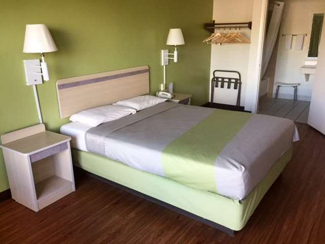 Days Inn By Wyndham Hardeeville Near Hilton Head Rom bilde